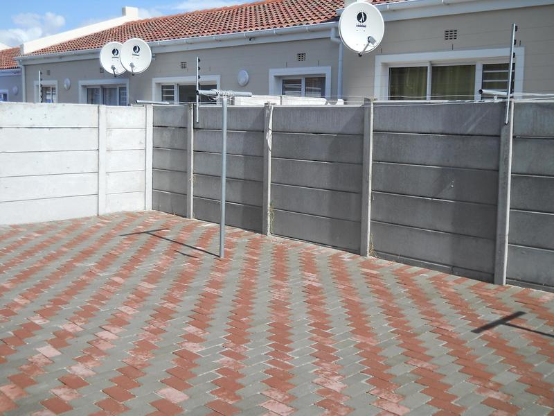 To Let 2 Bedroom Property for Rent in Highbury Western Cape